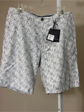 Club Monaco Men's Madaux Reverse Palm Shorts